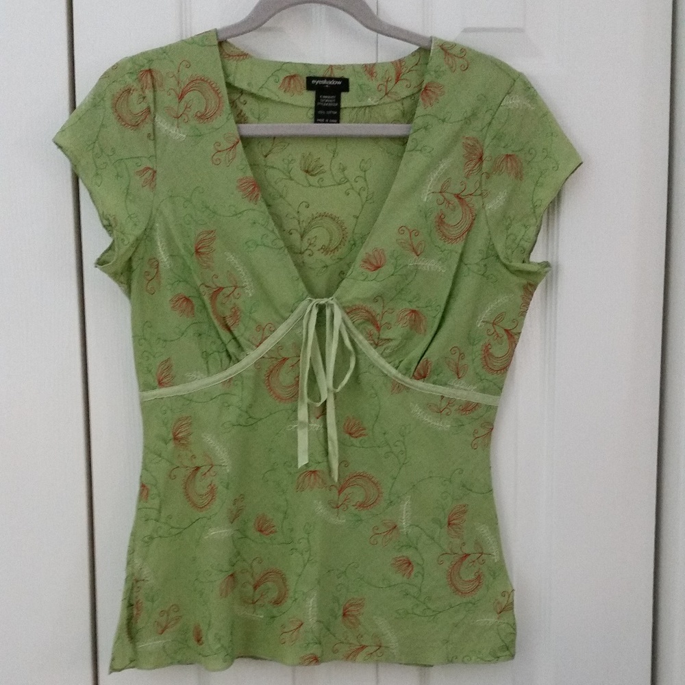 Eyeshadow embroidered deep-v floral top